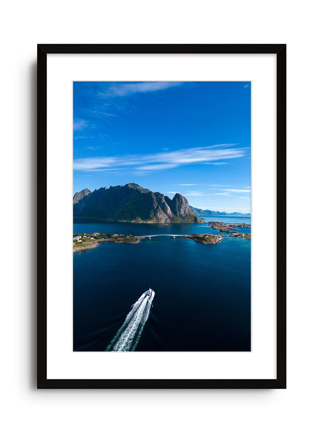 Reine I - Victoria Benjafield