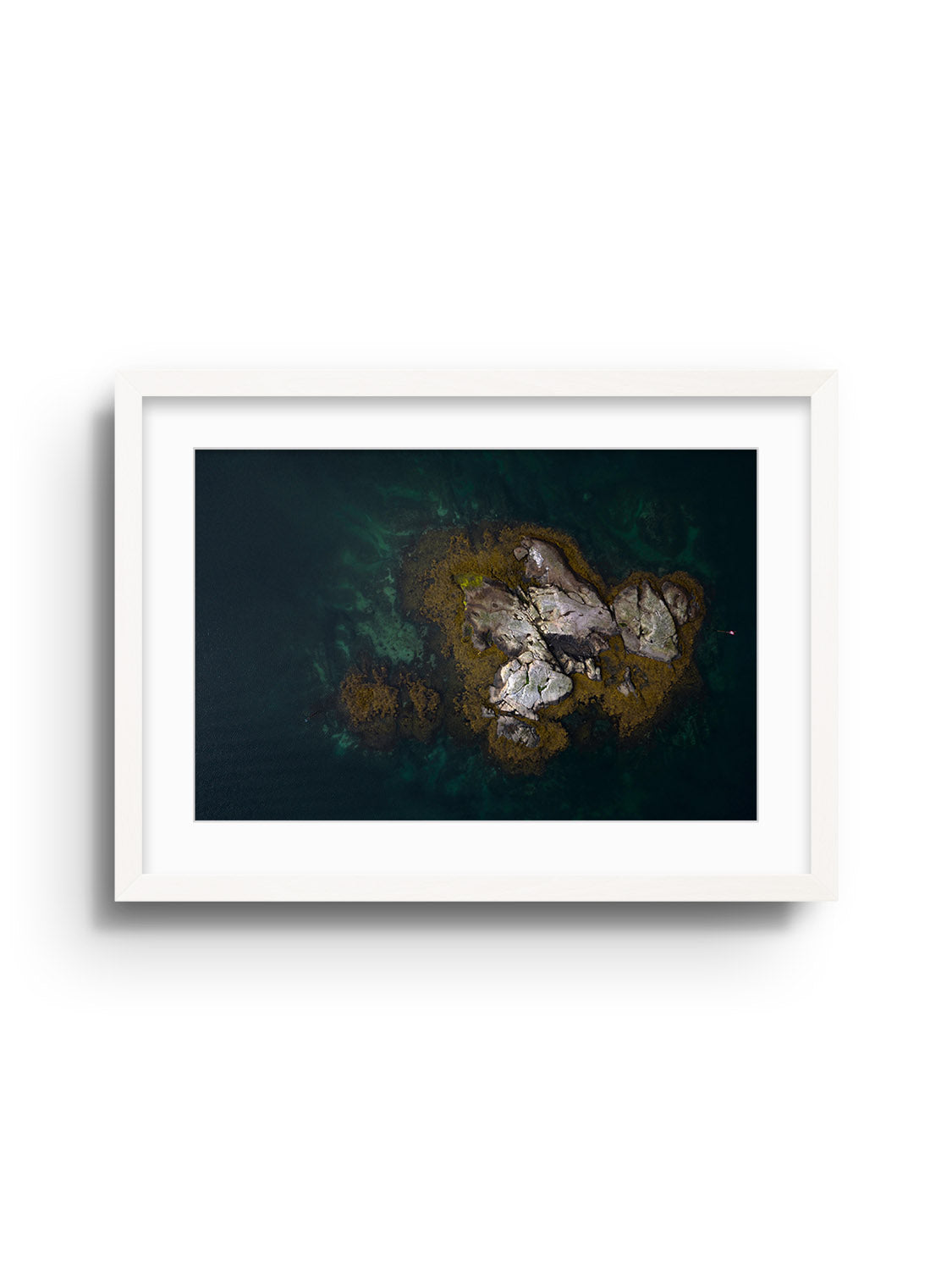 Reine II - Victoria Benjafield