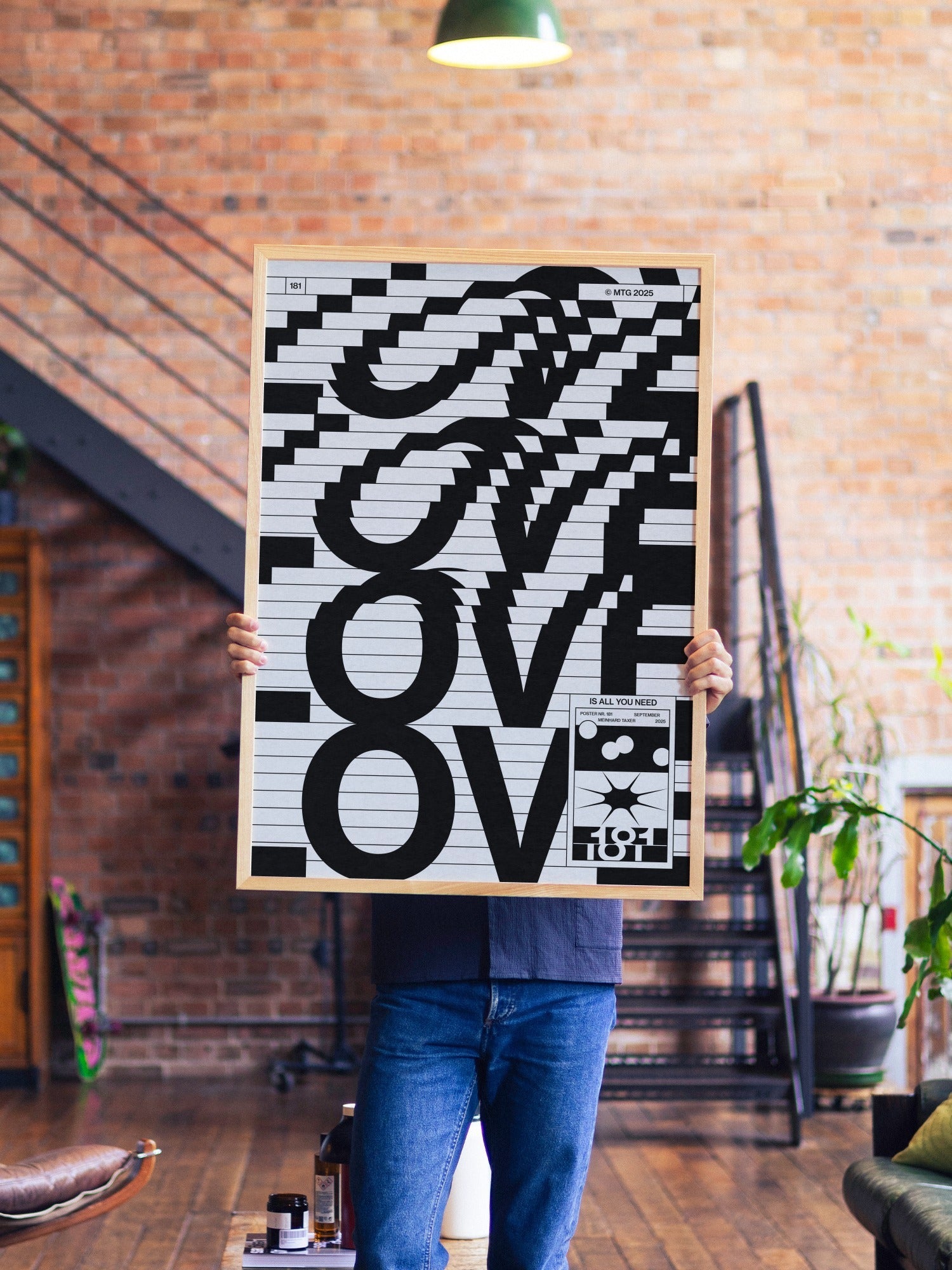 Love - Meindl Taxer - A1 - Natural Wood Frame |type=lifestyle|