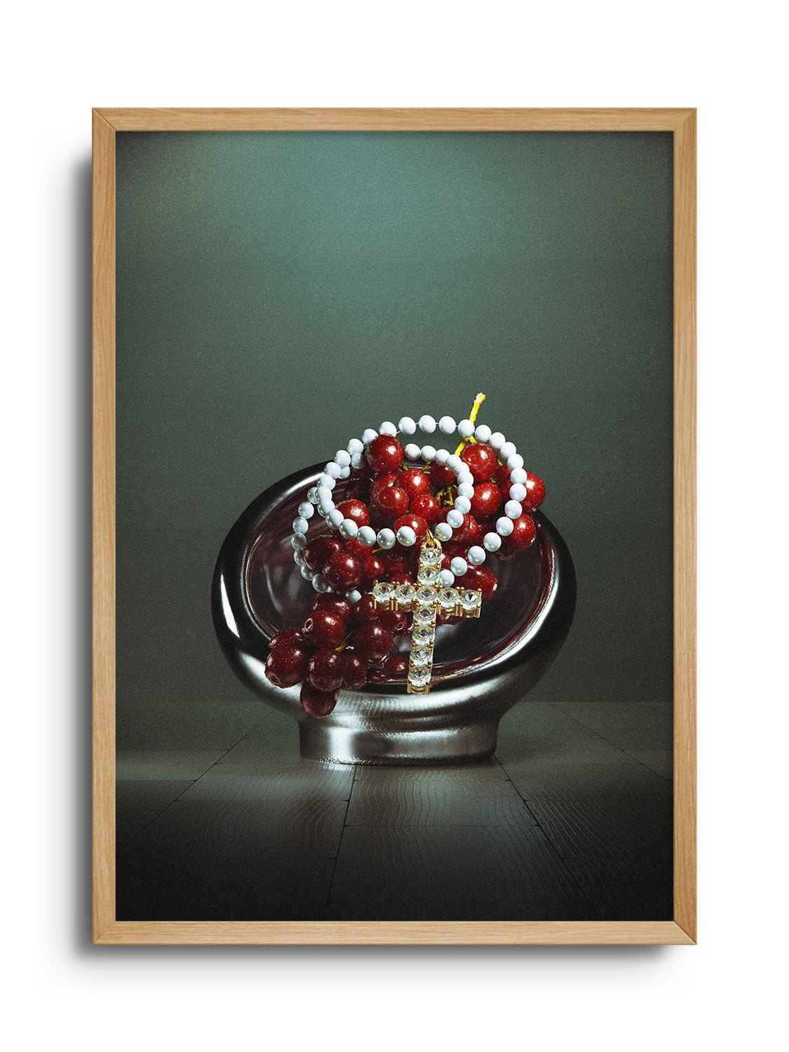 Cross On Pearls - Clément Latil - East Side Studio - Art Prints