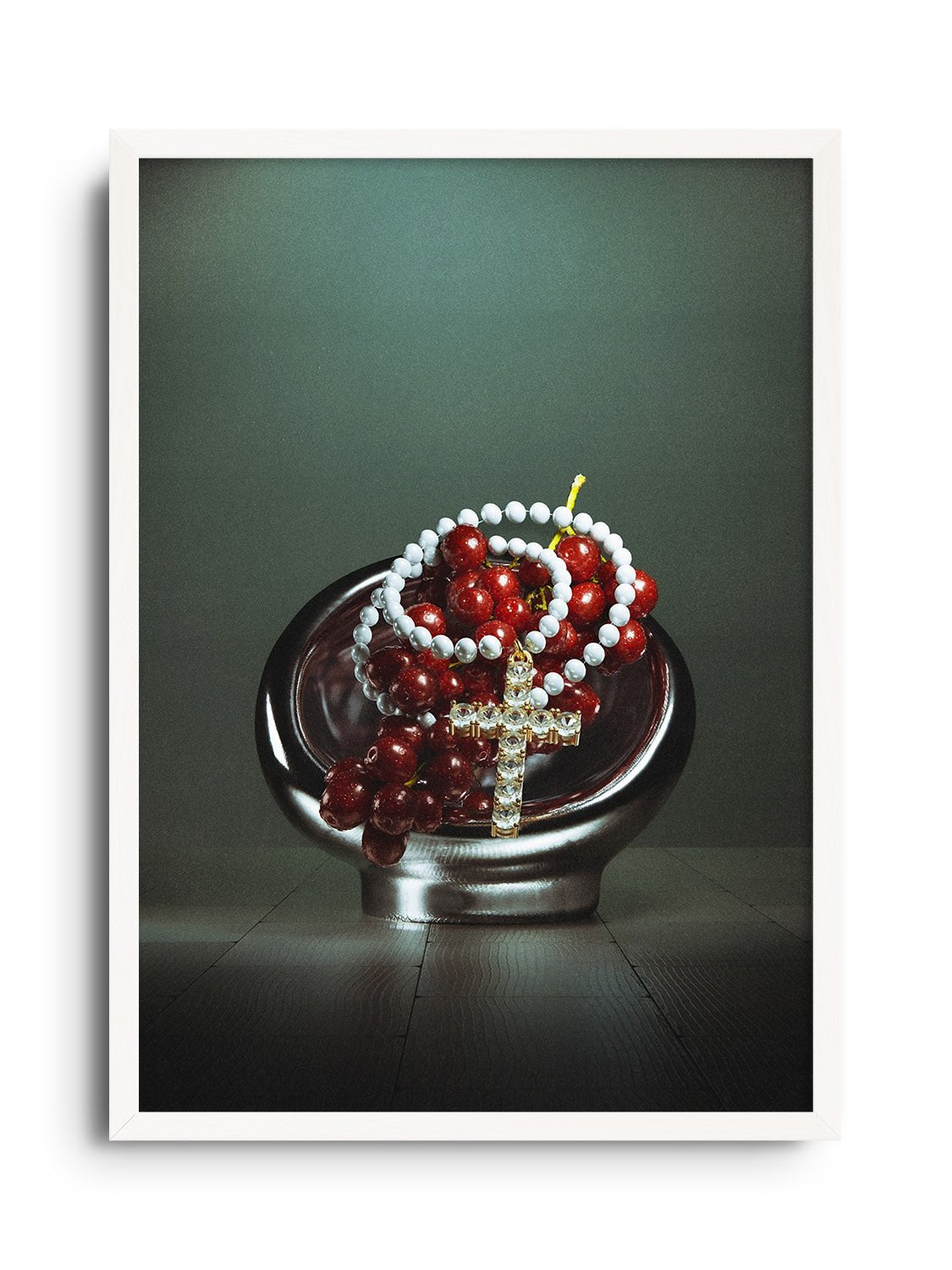 Cross On Pearls - Clément Latil - East Side Studio - Art Prints