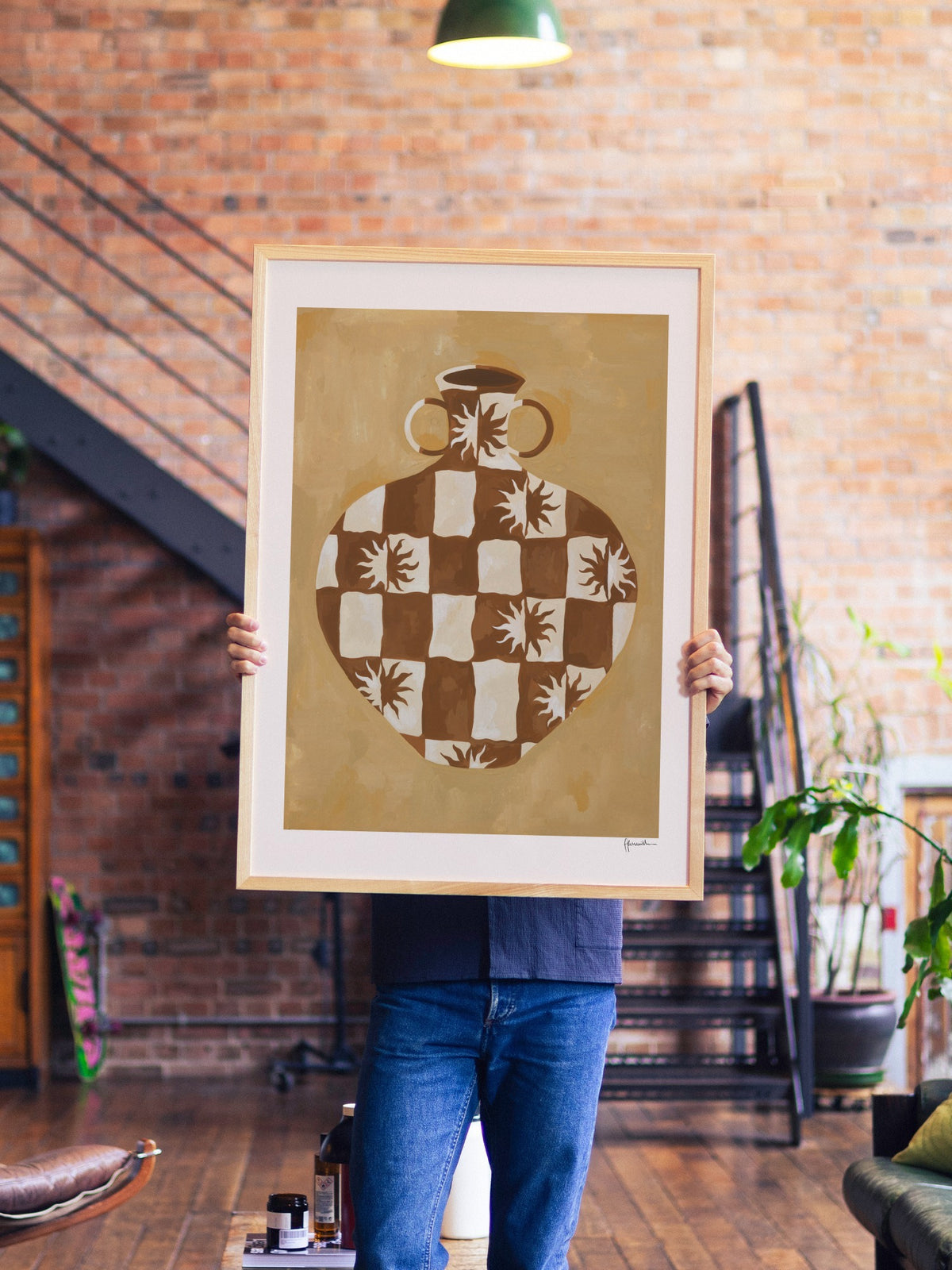 Checkered Sun Vase - Frankie Penwill - A1_Natural_29 |type=lifestyle|