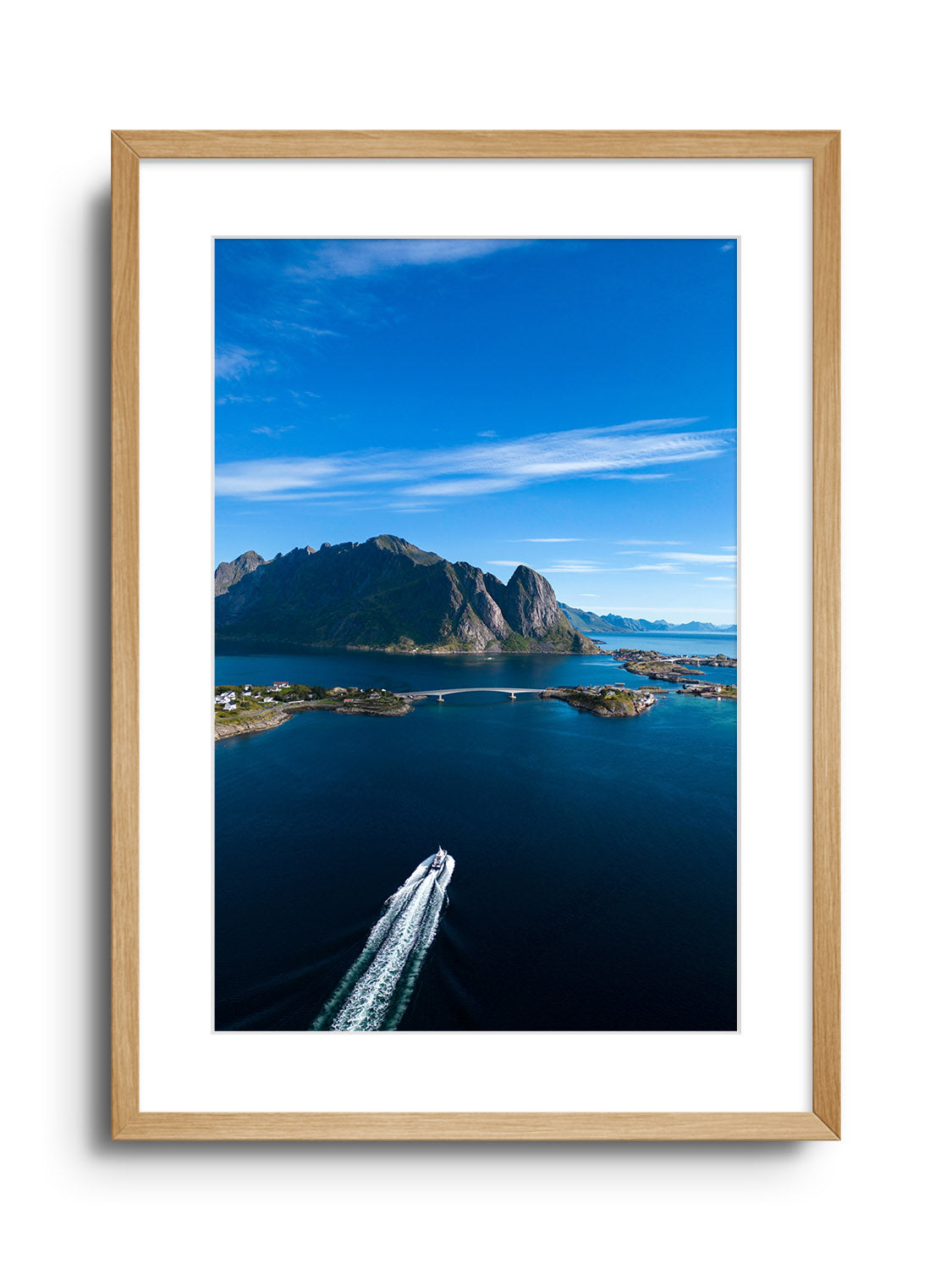 Reine I - Victoria Benjafield