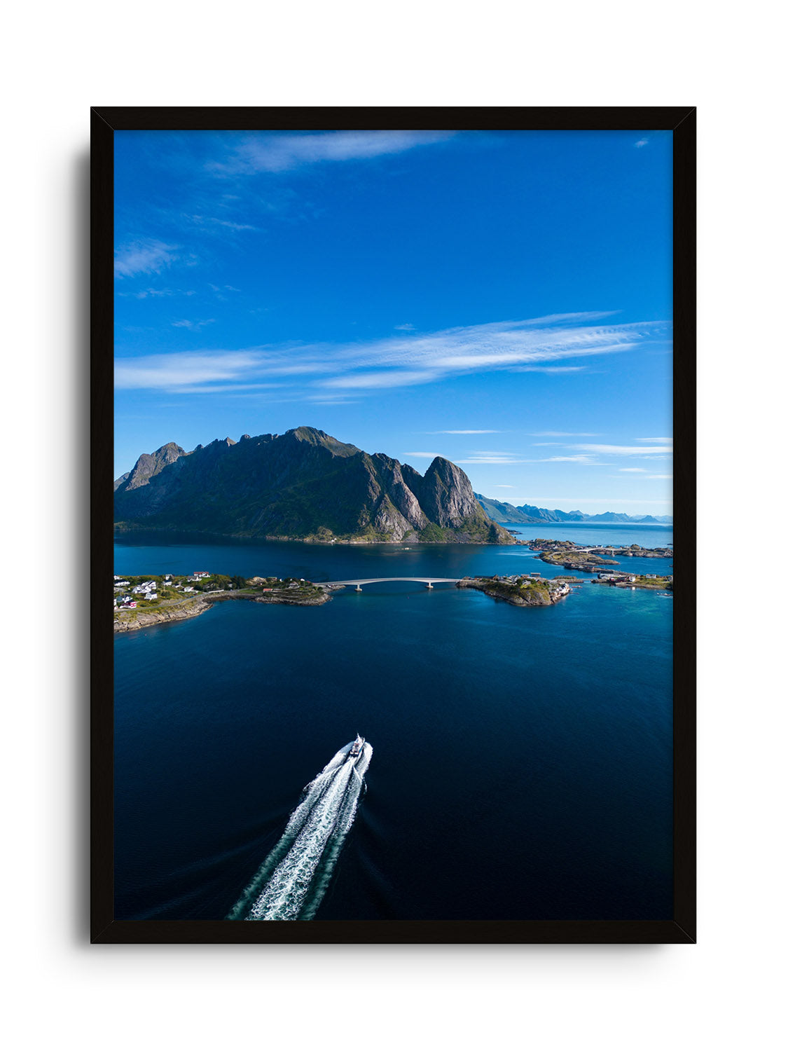 Reine I - Victoria Benjafield