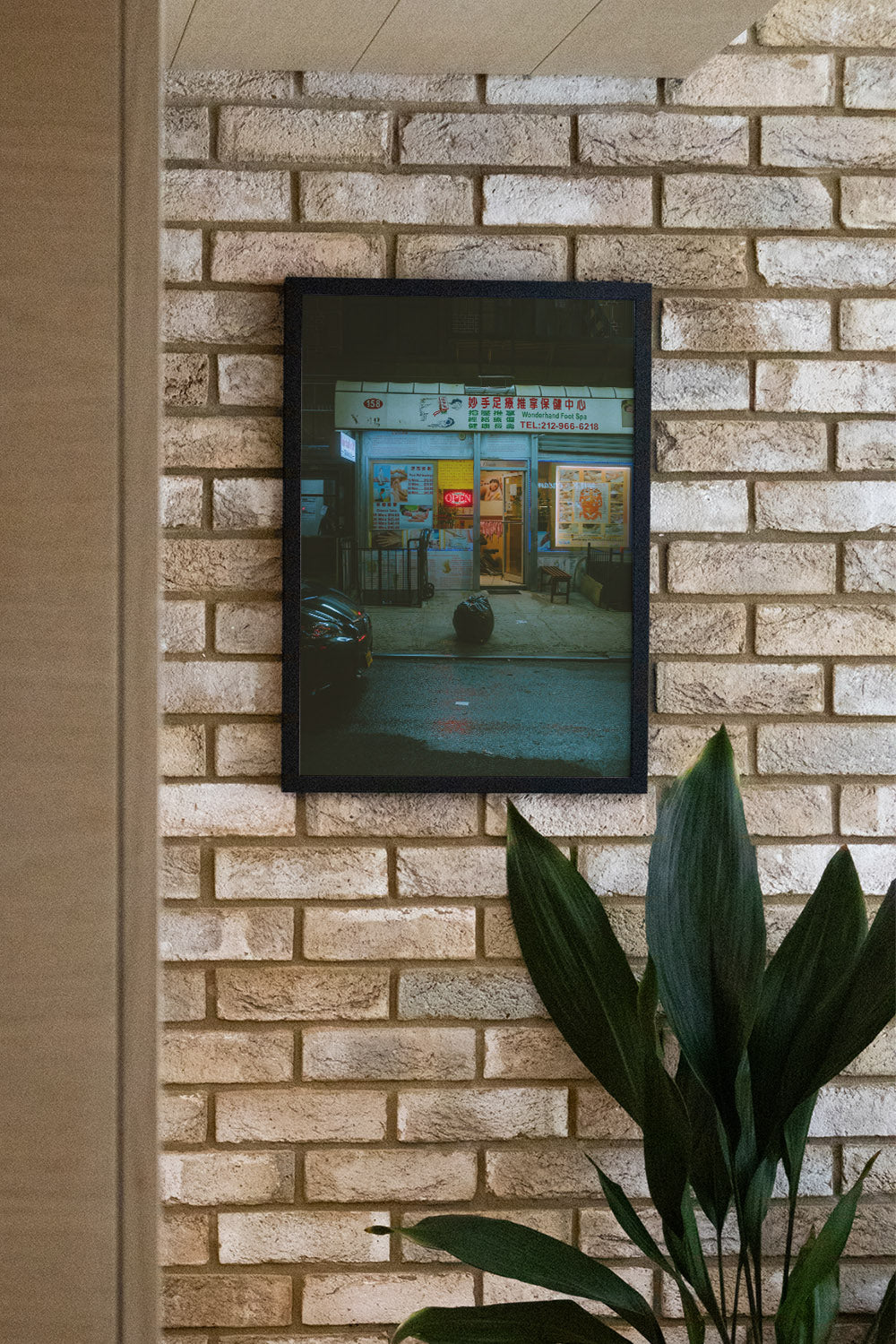 Wonderhand Spa - Leland Foster