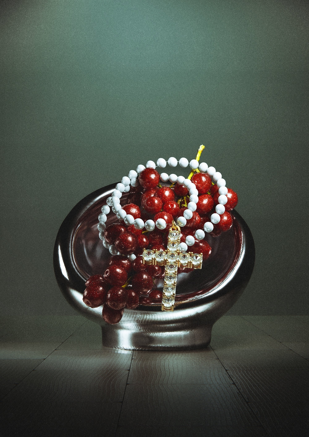 Cross On Pearls - Clément Latil